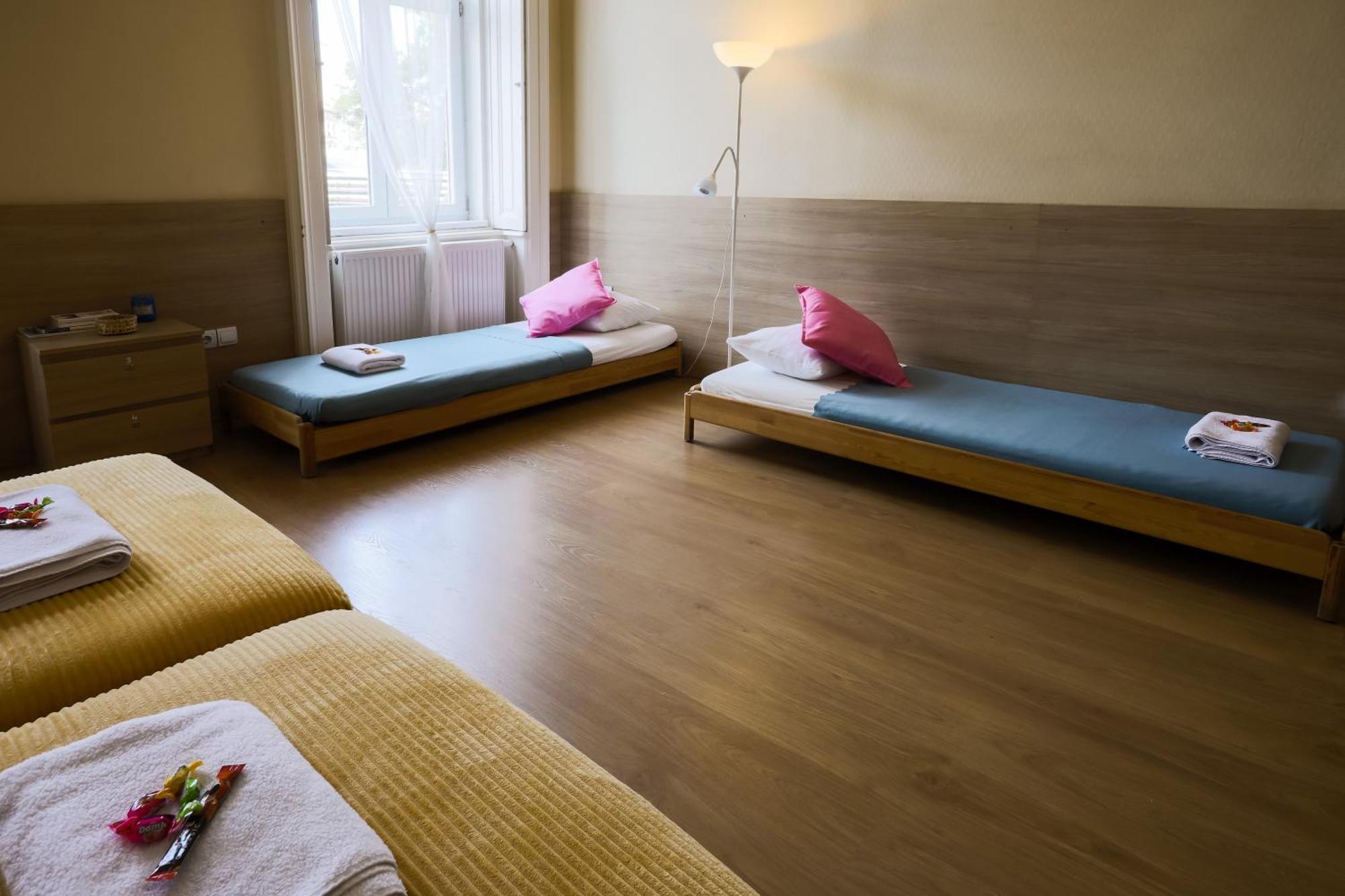 East Private Rooms Budapeste Quarto foto